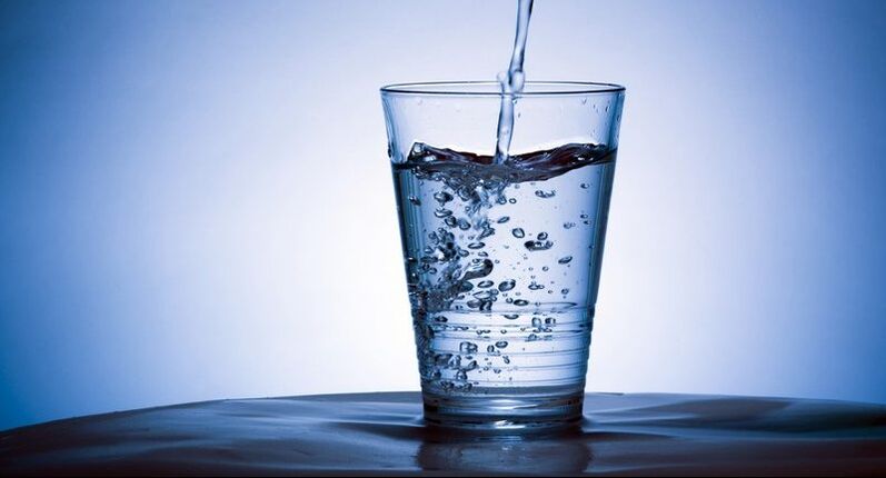 Wasser bei der Behandlung von Osteochondrose